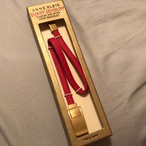 Anne Klein Bracelet Charger